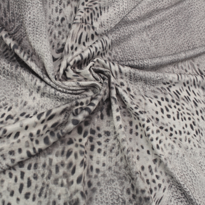 Tissus maille légère couleur gris motifs panthère