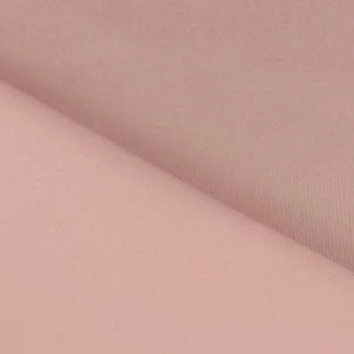 Tissu satin polyester uni rose bébé toucher peau de pèche