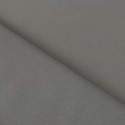 Tissu satin polyester uni gris foncé toucher