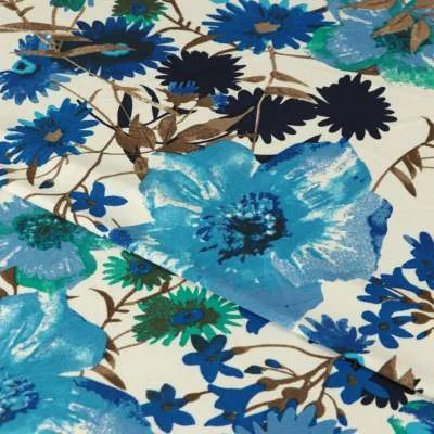 Tissu venezia Maillot de bain motif floral ton bleu sur fond écru