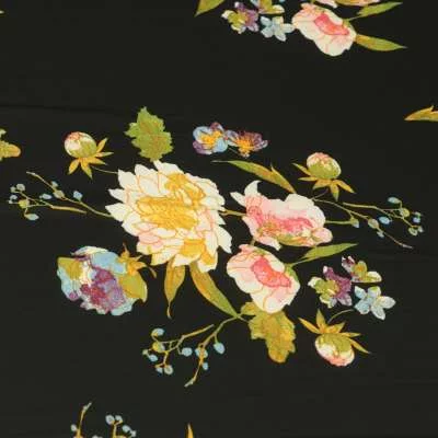Mousseline imprimé motif floral sur fond noir