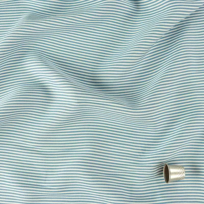 Tissu Chambray mini rayures bleu clair vendu au coupon de 3 mètres