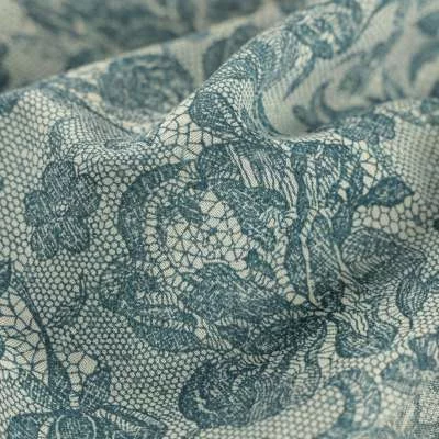 Tissu voile de coton motifs fleurs vintage vendu au coupon