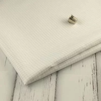 popeline coton blanc motifs mini carreaux