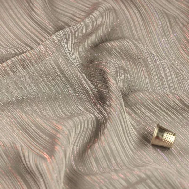 Tissu crêpe de Viscose froissé uni coloris sable