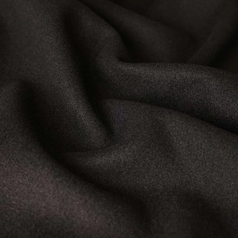 Tissu drap de manteau uni noir vendu au coupon