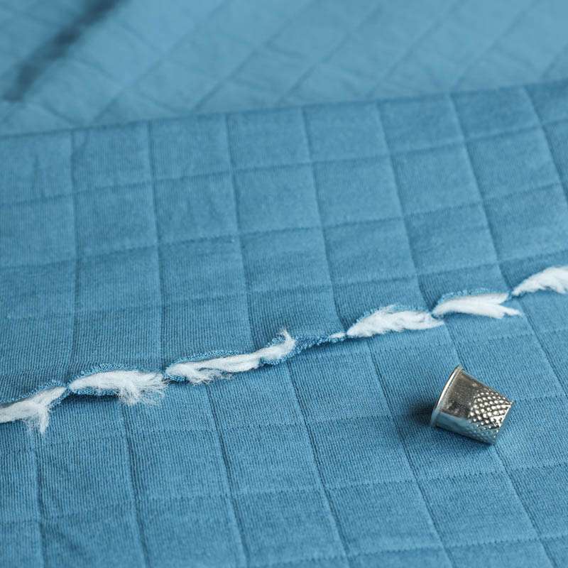 Tissu matelassé Double face a carreaux indigo vendu au coupon