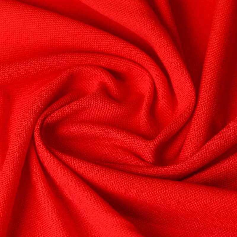Tissu piqué de coton uni rouge vendu au coupon