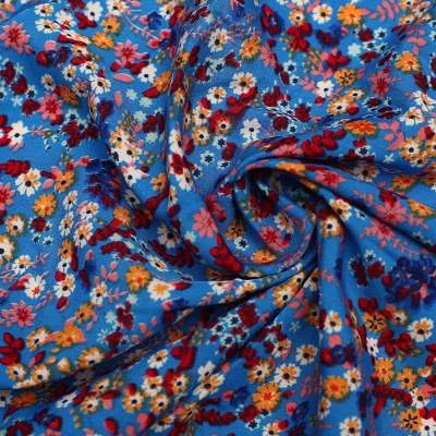 Tissu Crêpe Polyester motif champs de fleurs Idéal pour les tenues estivales. Achetez-le maintenant!