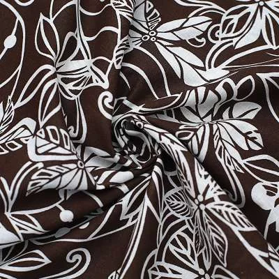 Popeline de coton imprimé floral sur fond marron : Inspiré par la nature
