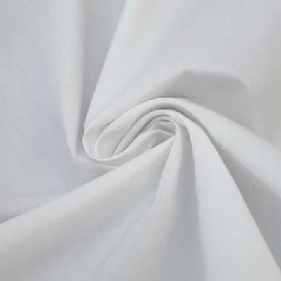 Gabardine de coton stretch premium uni : offrez-vous la qualité