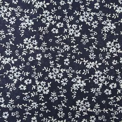 Tissu léger motif fleuri : Sublimez vos idées couture en bleu marine
