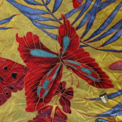 Résille Jaune Froissée : Motif Papillon Élégant