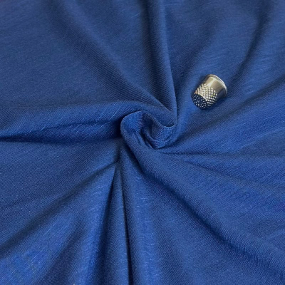 Le Tissu Jersey Flammé en Polyester Bleu