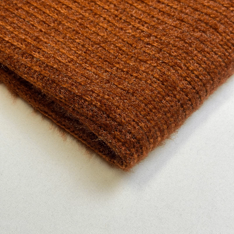 Tissu en maille tricot à poils pour création hivernale