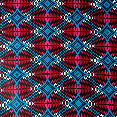 Tissu en coton wax avec motif ethnique traditionnel