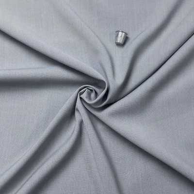 Tissu Laine Bleu Ciel de Qualité Premium - Pour Costumes