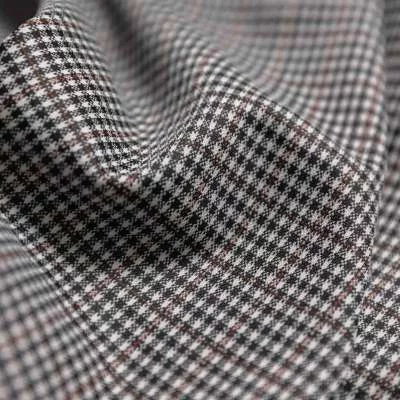 Tissu pour vestes et robes - Motif de minicarreaux distinctif