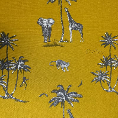 Gabardine de coton motif girafes et éléphants : Créativité lumineuse