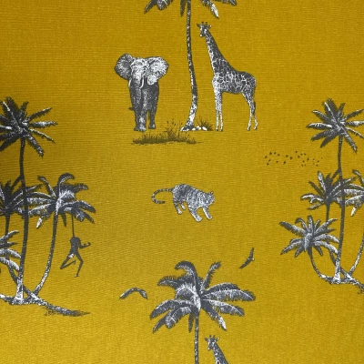 Gabardine de coton motif girafes et éléphants : Créativité lumineuse