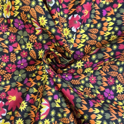 Tissu coton imprimé : motifs fleuris simples