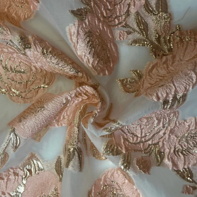 Tissu brocart de qualité supérieure en feuilles d'or