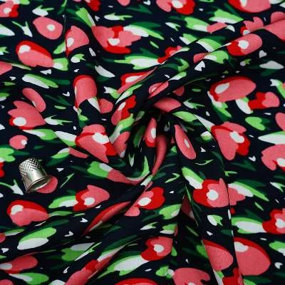 Tissu Fibranne Viscose Imprimé Tulipes Rouge : Idéal pour Vos Projets