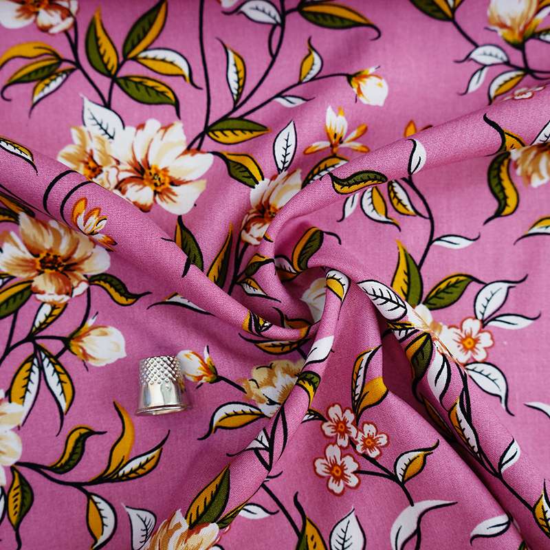 Tissu Fibranne Viscose à motif floral.