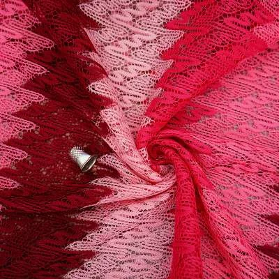 Tissu zig zag en action: couture d'une jupe