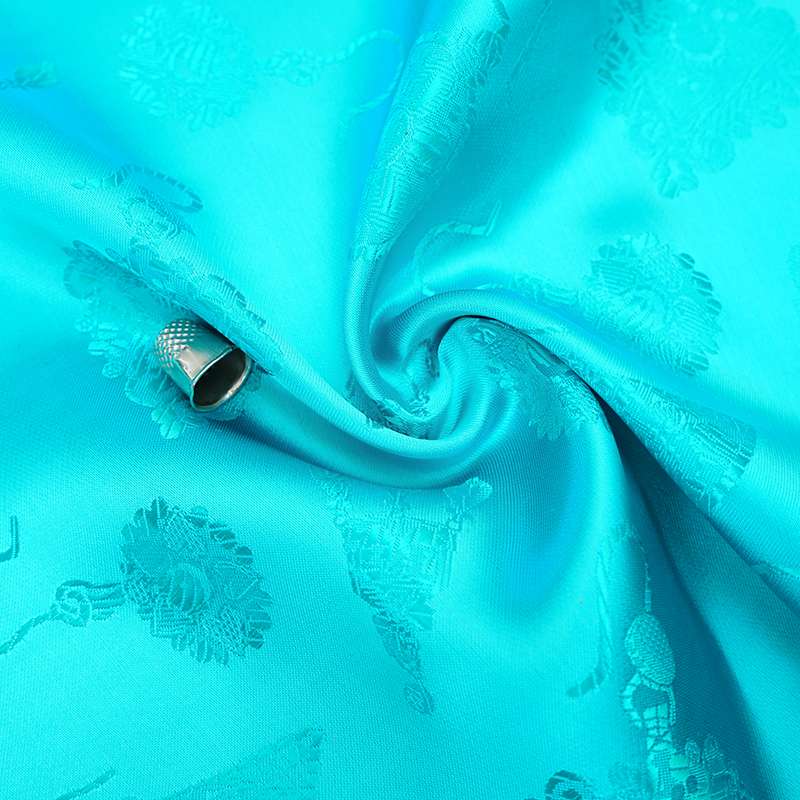 Satin Jacquard Berbère : Douceur et Fluidité pour Robes et Tops