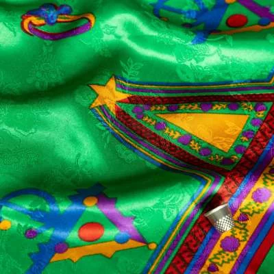 Satin de première sélection pour tenues kabyles authentiques