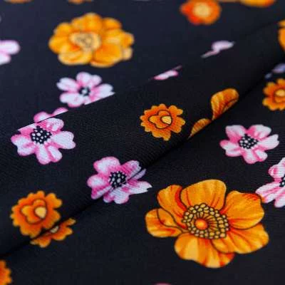 Tissu Twill de Viscose Floral : Confectionnez des Pièces Uniques