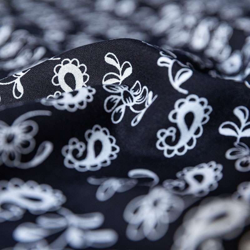 Tissu en Fibranne Viscose Paisley : Un Must-Have