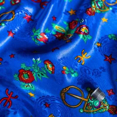 Satin de luxe pour robe kabyle traditionnelle