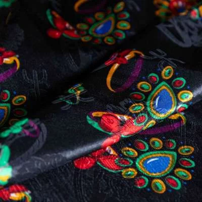 Satin de Luxe pour Couture - Parfait pour Robes Kabyles