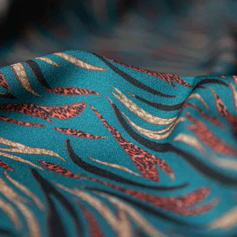 Tissu Crêpe Premium : Luxe, Confort et Design Français