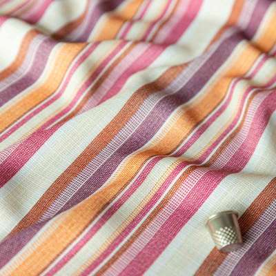 Tissu aspect lin pour vêtements rayures roses et oranges