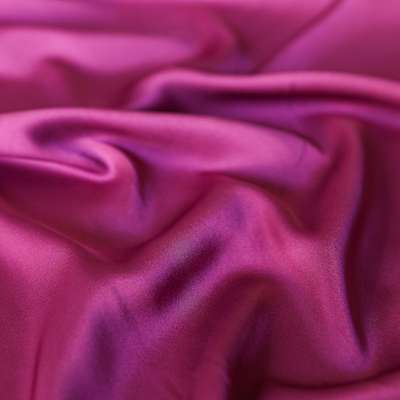 Tissu silky satiné uni léger pour projets créatifs