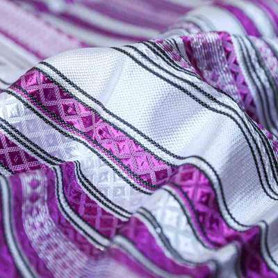 Fouta Kabyle en viscose avec motifs géométriques fuchsia