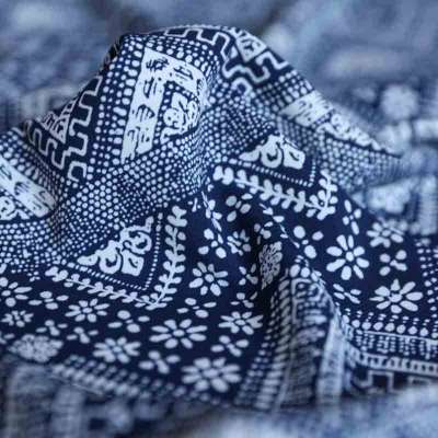 Tissu fibranne viscose imprimé à motif géométrique et floral