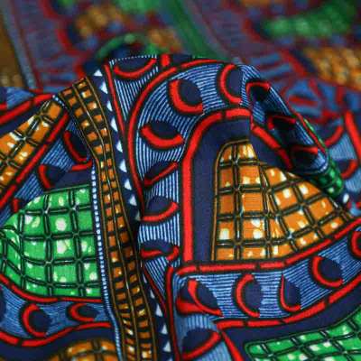 Tissu Wax Africain multicolore avec motifs géométriques