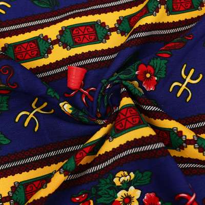 Confection de vêtements modernes avec Tissu Microfibre kabyle