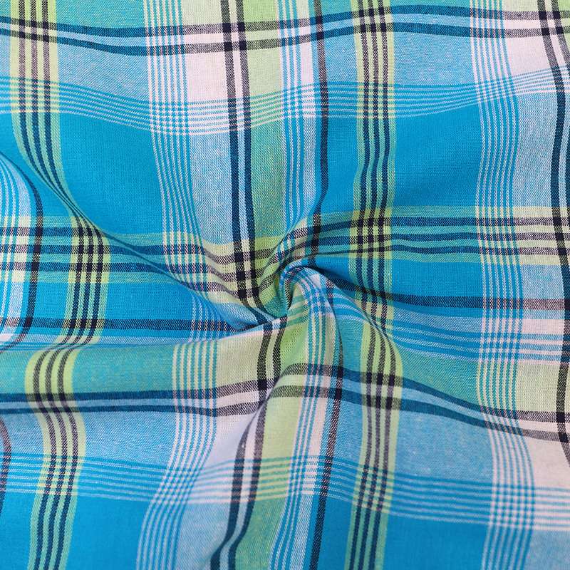 Tissu madras élégant, bleu et vert pour un look d'été frais