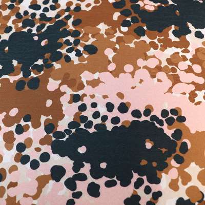 Tissu crêpe camouflage doux pour créations polyvalentes