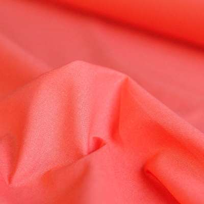 Tissu en popeline légère corail pour vêtements d'été