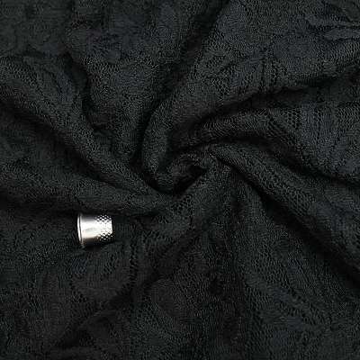 Tissu dentelle noire pour des créations de mode