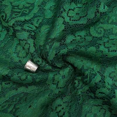 Tissu dentelle verte, pour des robes élégantes et des accessoire