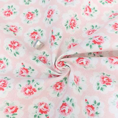 Tissu Natté de Coton Floral Rose – Créations Élégantes et Raffinées