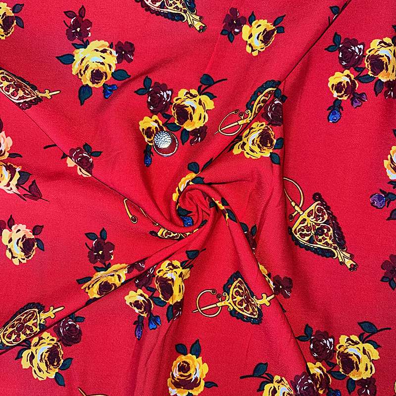 Tissu kabyle floral rouge pour vêtements féminins raffinés