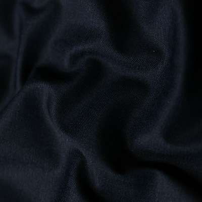 Tissu denim noir idéal pour vestes et pantalons